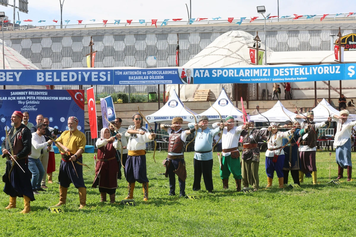 AKSA&Ccedil;LILAR ŞAHİNBEY&rsquo;DE OK ATTI