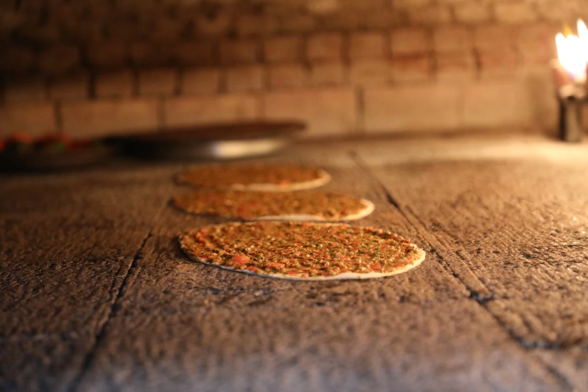 ANTEP LAHMACUNU TESCİLLİ TARİFİYLE PİŞİRİLEREK TANITILDI