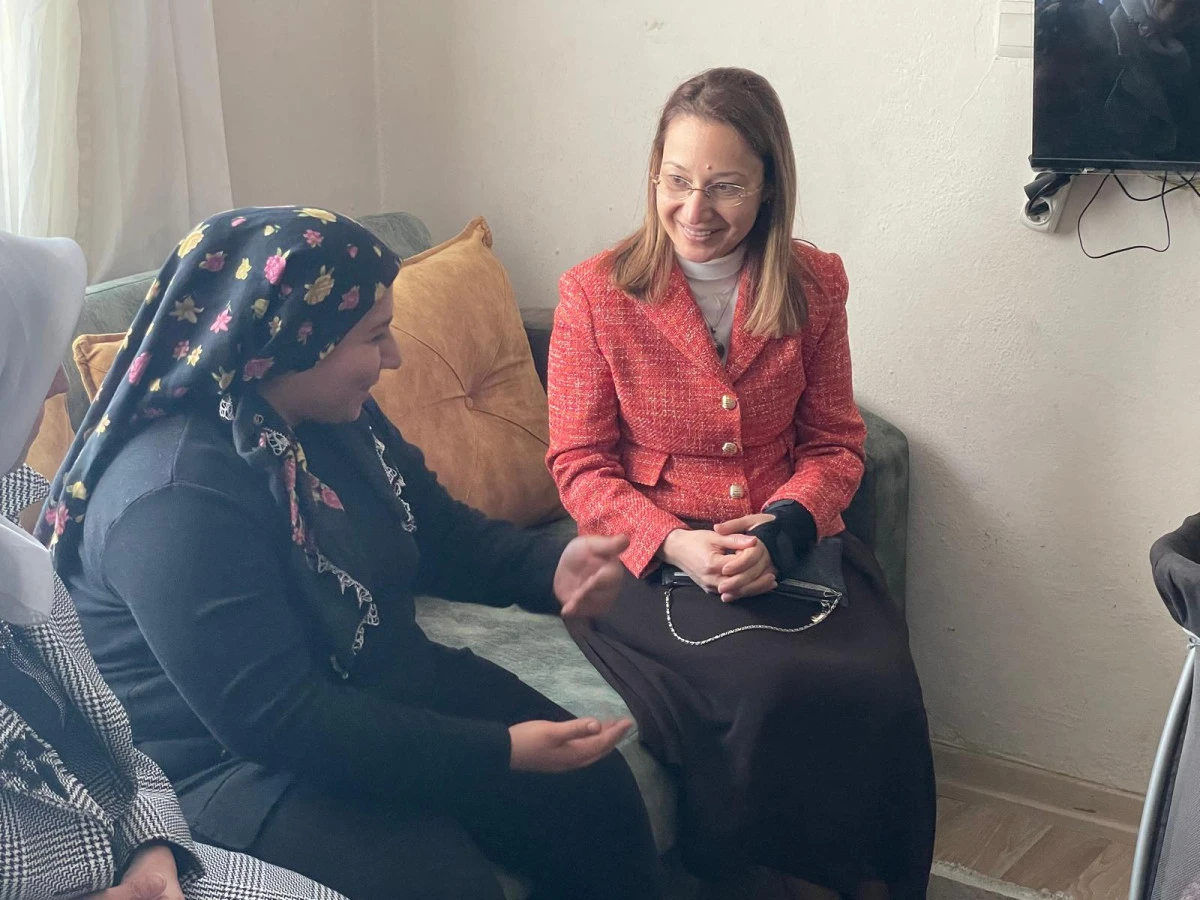 BAKBAK&rsquo;TAN OSMANİYE&rsquo;DE SOSYAL HASSASİYET VURGUSU: &ldquo;HER KAPIYI UMUTLA &Ccedil;ALIYORUZ&rdquo;