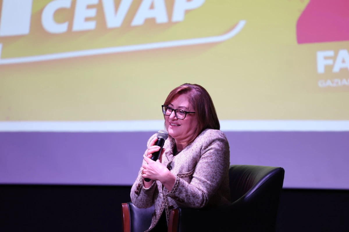 BAŞKAN ŞAHİN, &ldquo;BİR DAKİKA, BİR MERAK, BİR CEVAP&rdquo; PROGRAMINDA GEN&Ccedil;LERLE BULUŞTU