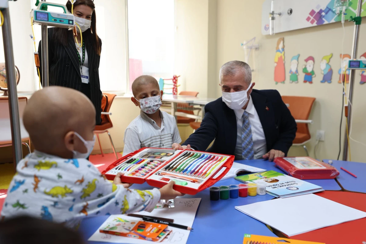 BAŞKAN TAHMAZOĞLU’NDAN LÖSEMİLİ ÇOCUKLARA MORAL