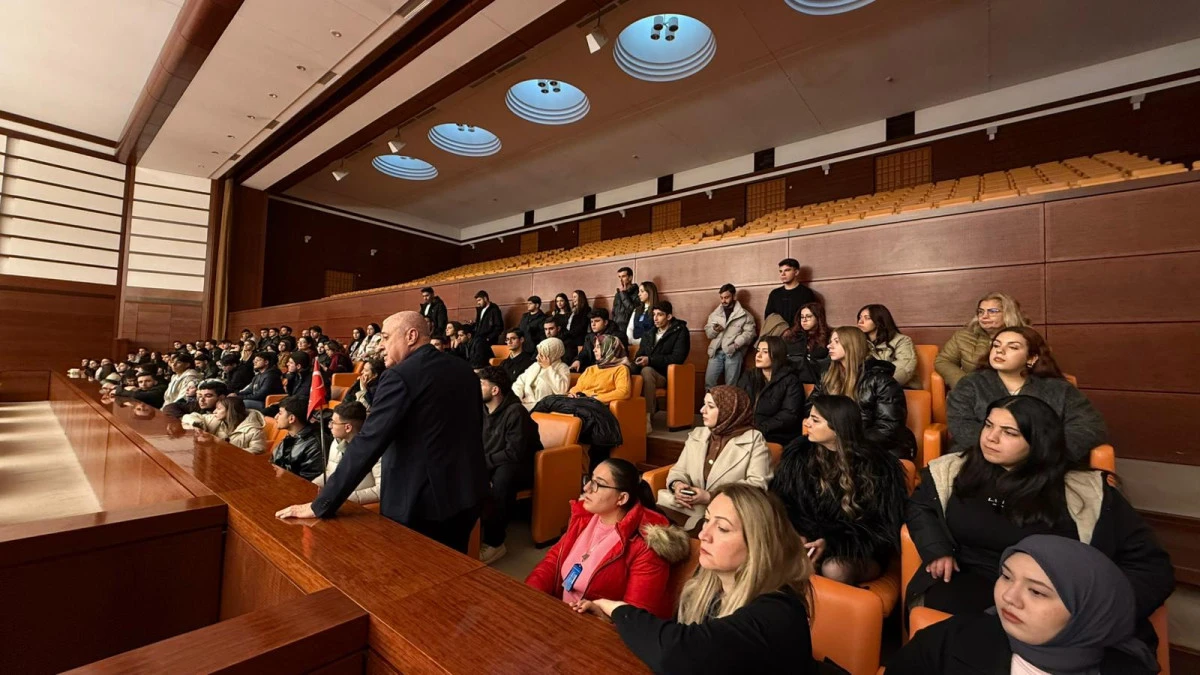 BAŞKAN YILMAZ, GENÇLERİ BAŞKENTTE KARŞILADI