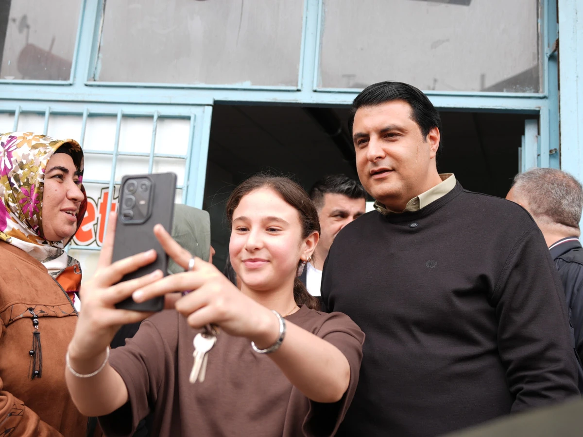 BAŞKAN YILMAZ&rsquo;DAN &Ccedil;IKSORUT VE UMUT MAHALLESİNE ZİYARET