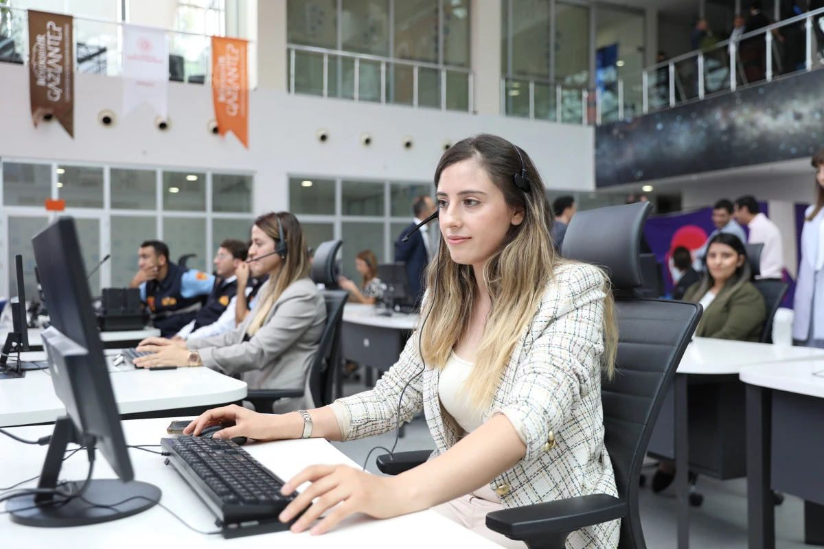 -BÜYÜKŞEHİR, ALO 153’TE YAPAY ZEKA SAYESİNDE VATANDAŞ MEMNUNİYETİNDE YÜZDE 25 ARTIŞ SAĞLADI