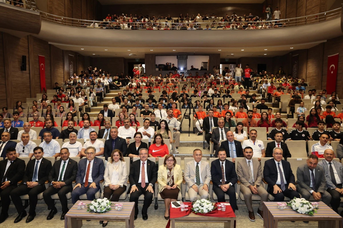 B&Uuml;Y&Uuml;KŞEHİR&rsquo;DEN &ldquo;2024-2025 SEZONU OKUL SPORLARI ENLERİ&rdquo; PROGRAMI