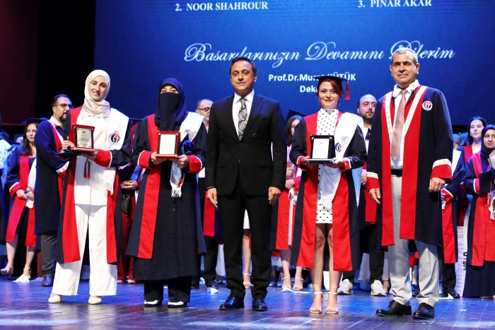 GA&Uuml;N FEN EDEBİYAT FAK&Uuml;LTESİ MEZUNİYET T&Ouml;RENİ GER&Ccedil;EKLEŞTİ