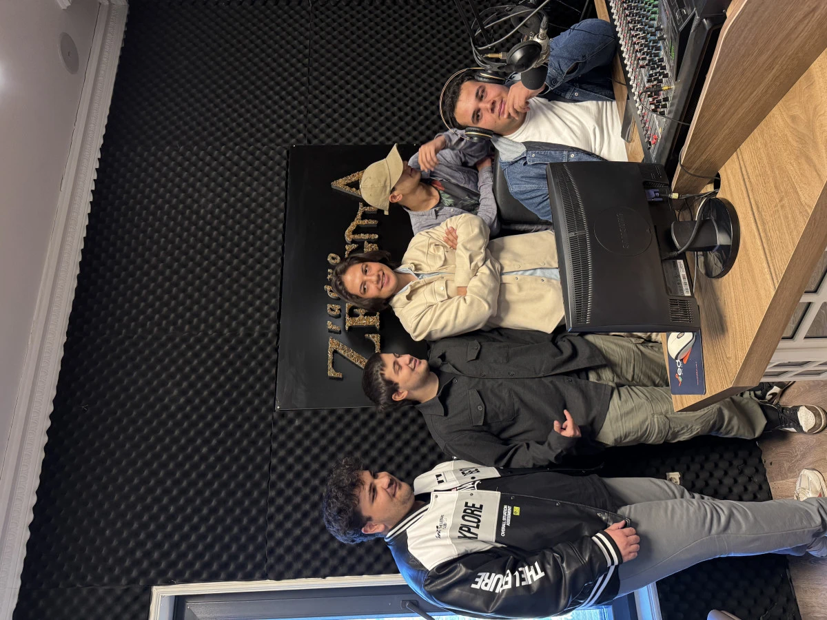 GAÜN ÖĞRENCİLERİNDEN AY MEDYA GRUBUNA TEKNİK GEZİ