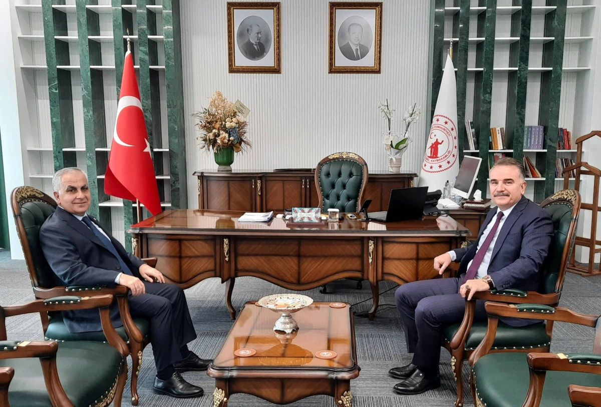 GA&Uuml;N REKT&Ouml;R&Uuml; DOĞAN&rsquo;DAN ŞEHİTKAMİL KAYMAKAMI ODABAŞ&rsquo;A ZİYARET