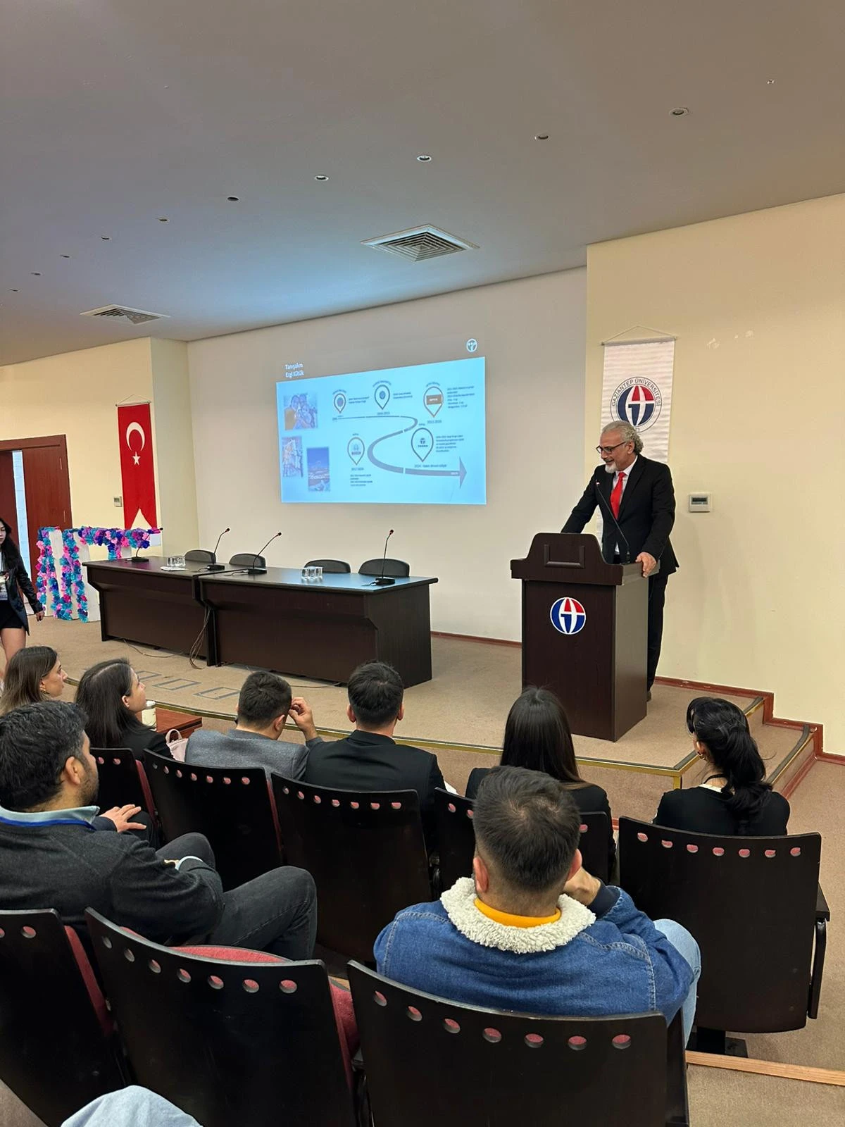 GAÜN’DE DÜNYA MÜHENDİSLER GÜNÜ COŞKUSU: “5 ARALIK'TA 5 MÜHENDİS”