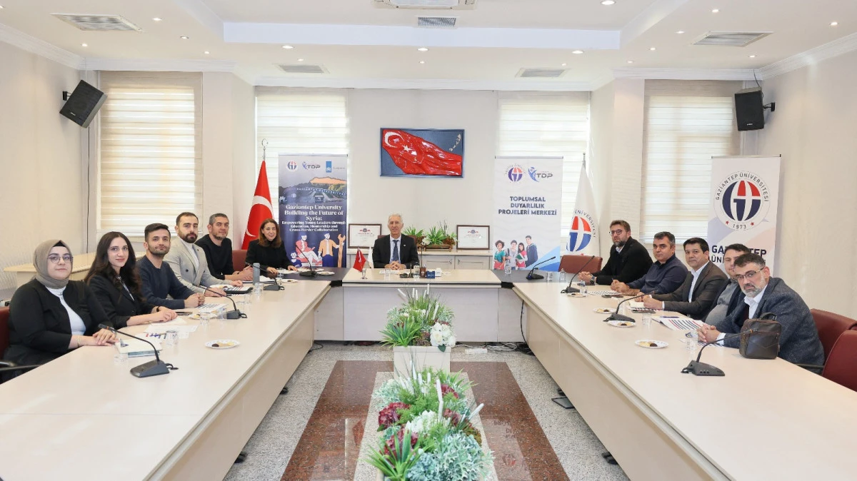 GA&Uuml;N&rsquo;DE &ldquo;SURİYE&rsquo;NİN GELECEĞİNİ İNŞA ETMEK&rdquo; PROJESİ KAPSAMINDA A&Ccedil;ILIŞ VE KOORDİNASYON TOPLANTISI YAPILDI