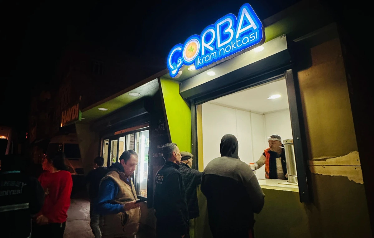 GAZİANTEP BÜYÜKŞEHİR, 39 NOKTADA SABAHI SICAK ÇORBA İLE KARŞILIYOR