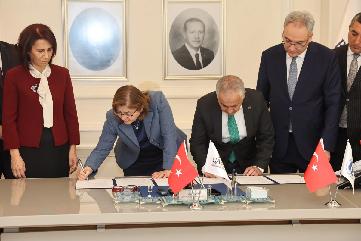 GAZİANTEP BÜYÜKŞEHİR AKADEMİK TECRÜBEDEN YARARLANMAYI SÜRDÜRÜYOR