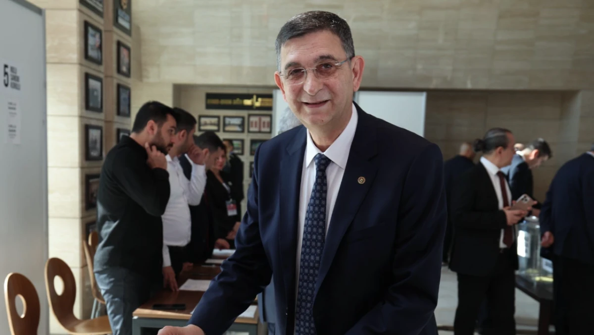 Gaziantep sanayisinde se&ccedil;im heyecanı: Adnan &Uuml;nverdi oyunu kullandı
