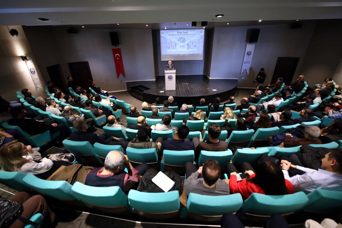 GAZİANTEP &Uuml;NİVERSİTESİ&rsquo;NDE M&Uuml;HENDİSLİK EĞİTİMİNİN D&Ouml;N&Uuml;Ş&Uuml;M&Uuml; MASAYA YATIRILDI