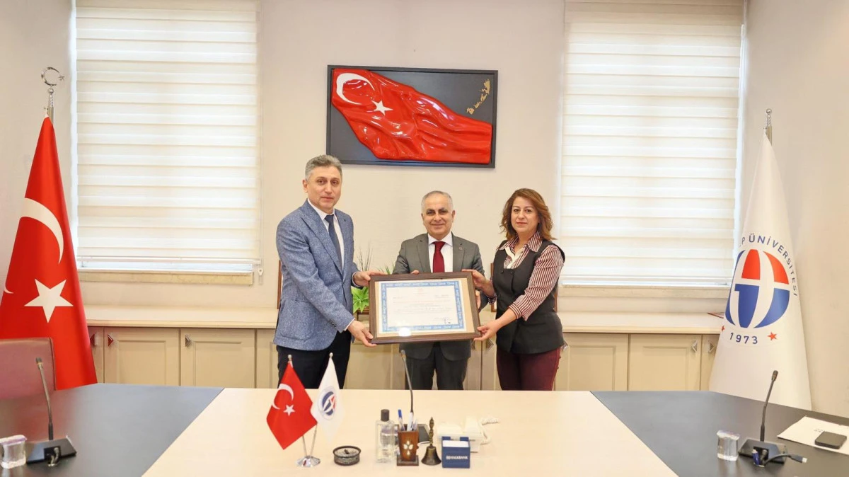 Gaziantep &Uuml;niversitesi&rsquo;ne Beslenme Dostu İş Yeri Belgesi