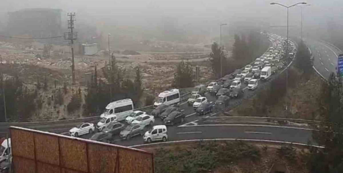 Gaziantep&rsquo;in en işlek yolu kapandı