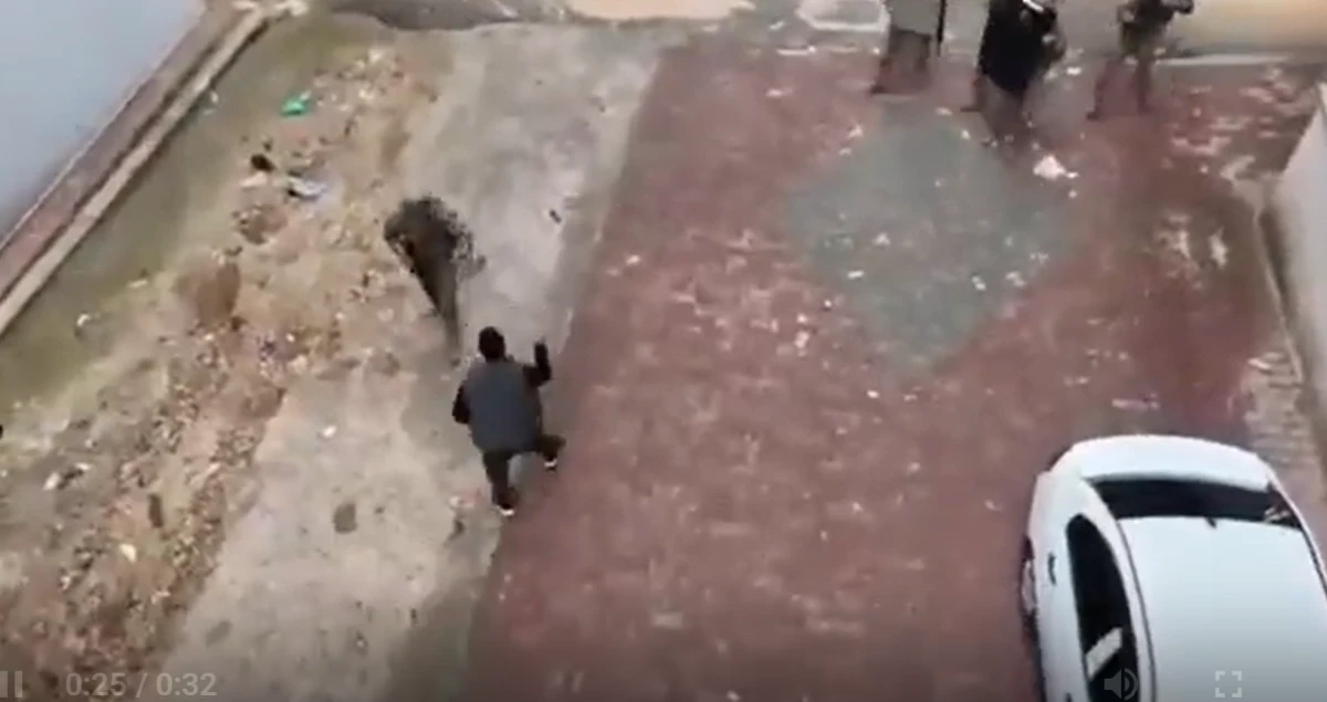 Gaziantep&rsquo;te dehşet: Polise silah &ccedil;eken şahıs operasyonla yakalandı