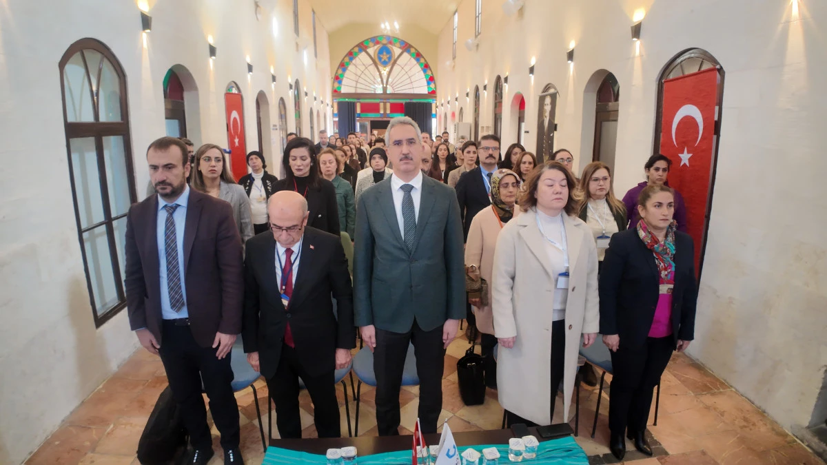 Gaziantep&rsquo;te &ldquo;Sarsıntının Ardından: Aile, Dayanışma ve Yeniden Kuruluş&rdquo; &Ccedil;alıştayı D&uuml;zenlendi