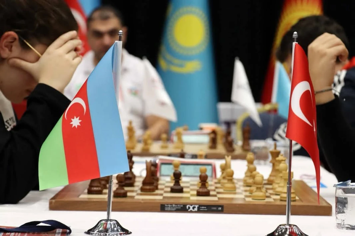 GAZİANTEP’TE SATRANÇ TARİHİNE GEÇEN ÇİFTE ŞAMPİYONA HEYECANI SÜRÜYOR