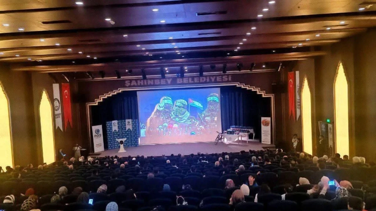 GAZİANTEPTE ŞEHİTLER GECESİ D&Uuml;ZENLENDİ