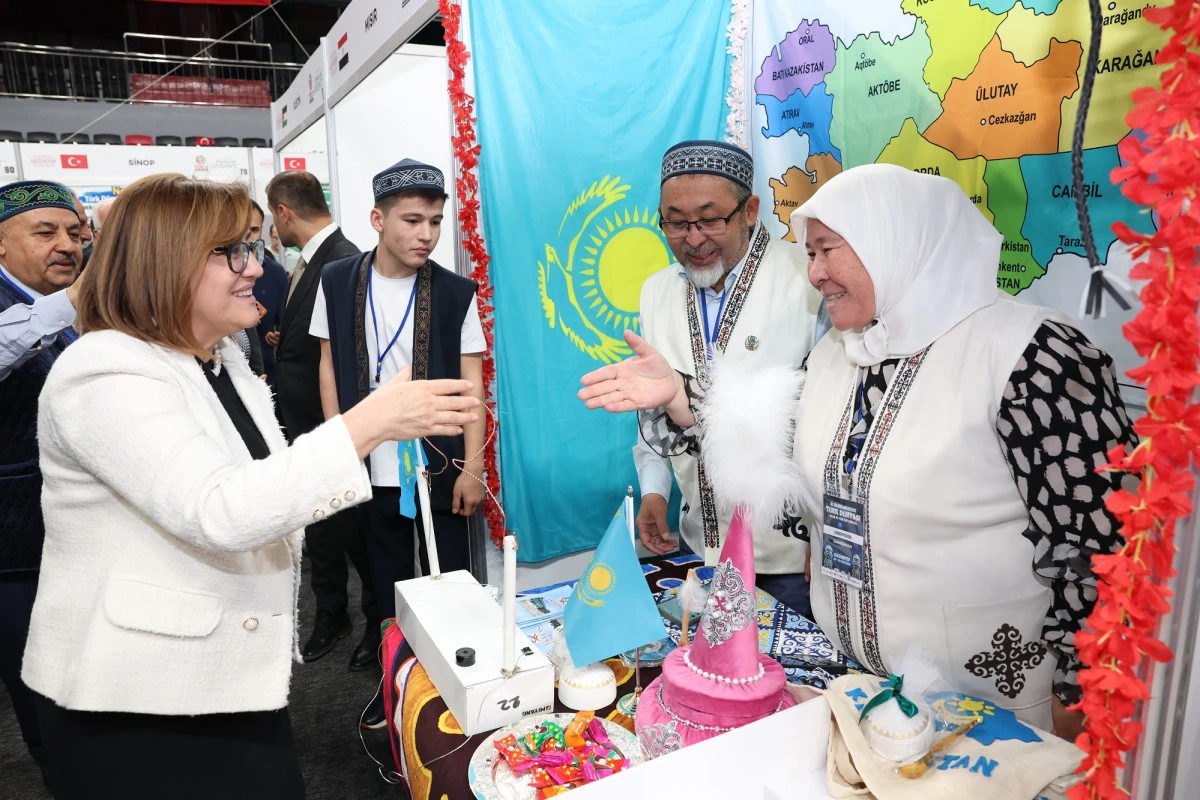 GAZİANTEP&rsquo;TE T&Uuml;RK D&Uuml;NYASININ GEN&Ccedil; BEYİNLERİ BİLİM VE TEKNOLOJİ İ&Ccedil;İN BULUŞTU!
