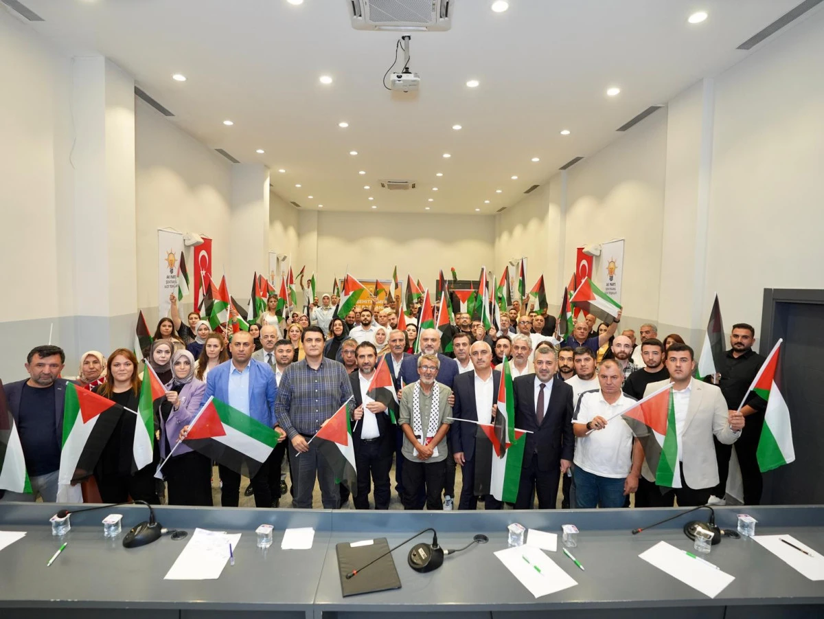 GAZZE’NİN SESİ ŞEHİTKAMİL’DEN YÜKSELDİ!