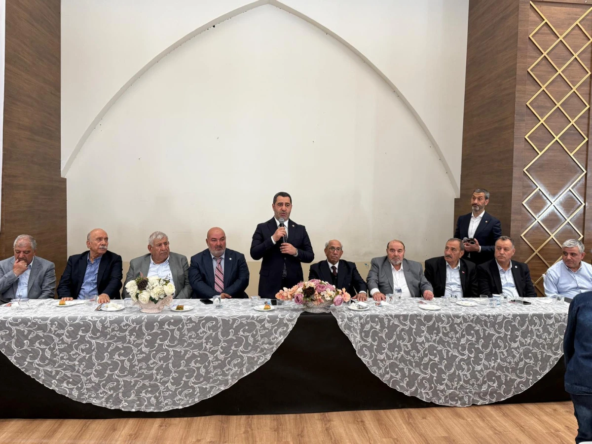 Geleneksel Bayramlaşmada Binlerce Bozgeyik Tek Y&uuml;rek