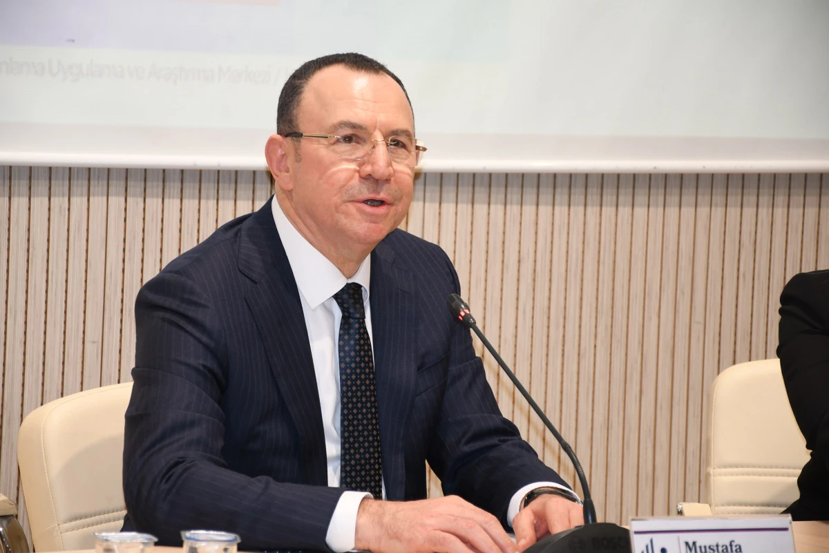 &ldquo;Hayallerinizi Y&uuml;ksek Tutun, Asla Vazge&ccedil;meyin&rdquo;