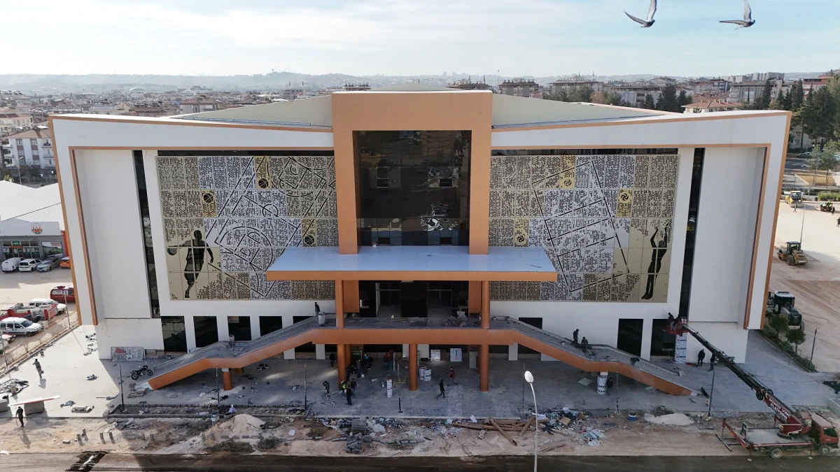 KAMİL OCAK SPOR SALONU, 25 ARALIK&rsquo;TA GAZİ OYUNLARIYLA KAPILARINI A&Ccedil;IYOR