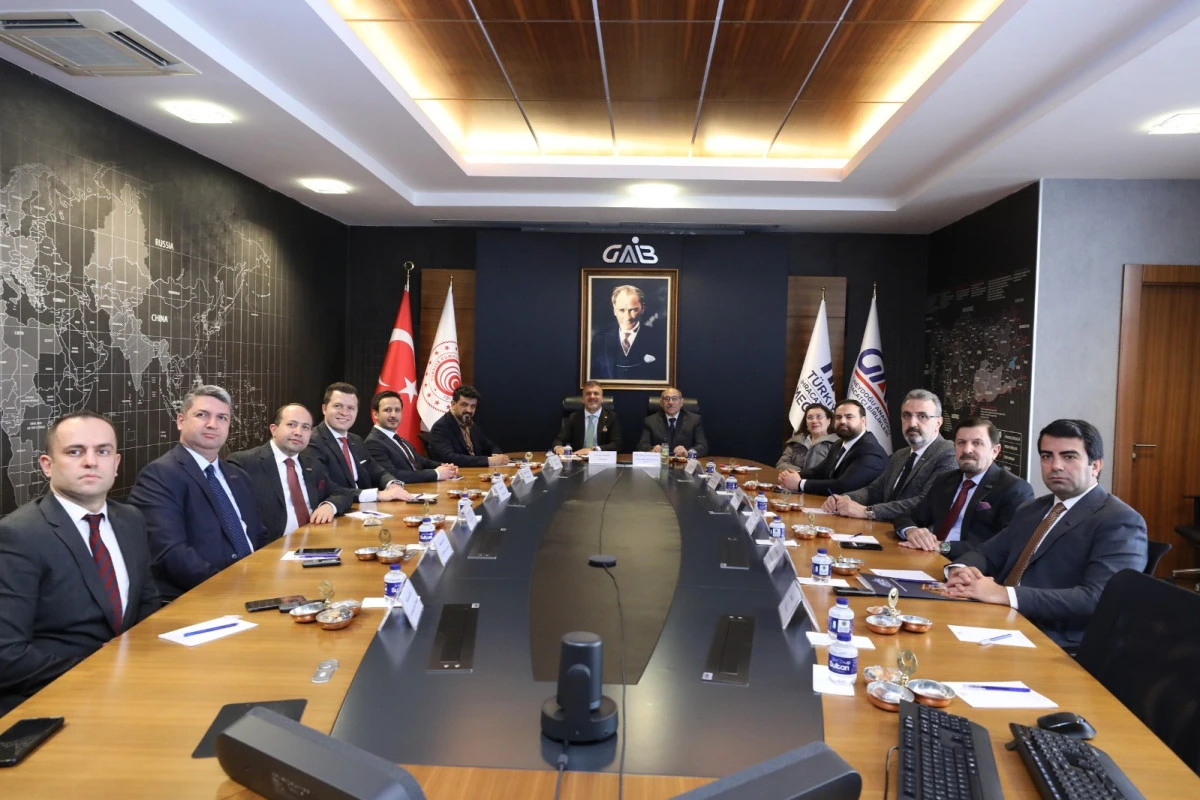 Paraguay B&uuml;y&uuml;kel&ccedil;isi G&uuml;neydoğulu Hububat ihracat&ccedil;ılarıyla buluştu