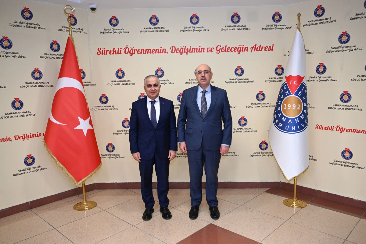 REKT&Ouml;R DOĞAN&rsquo;DAN KS&Uuml; REKT&Ouml;R&Uuml; AK&rsquo;A HAYIRLI OLSUN ZİYARETİ