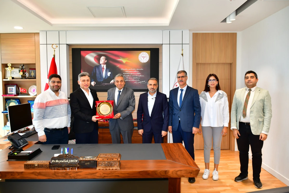 Sağlık Hizmetlerine 42 Yıllık Katkı: Op.Dr.Ali Güven Fincan Onurlandırıldı