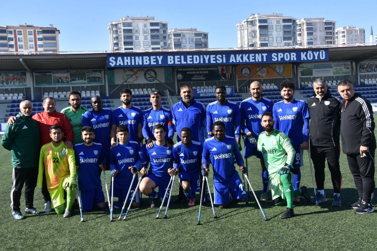 ŞAHİNBEY AMPUTE &Ccedil;IKIŞINI S&Uuml;RD&Uuml;R&Uuml;YOR 3-0