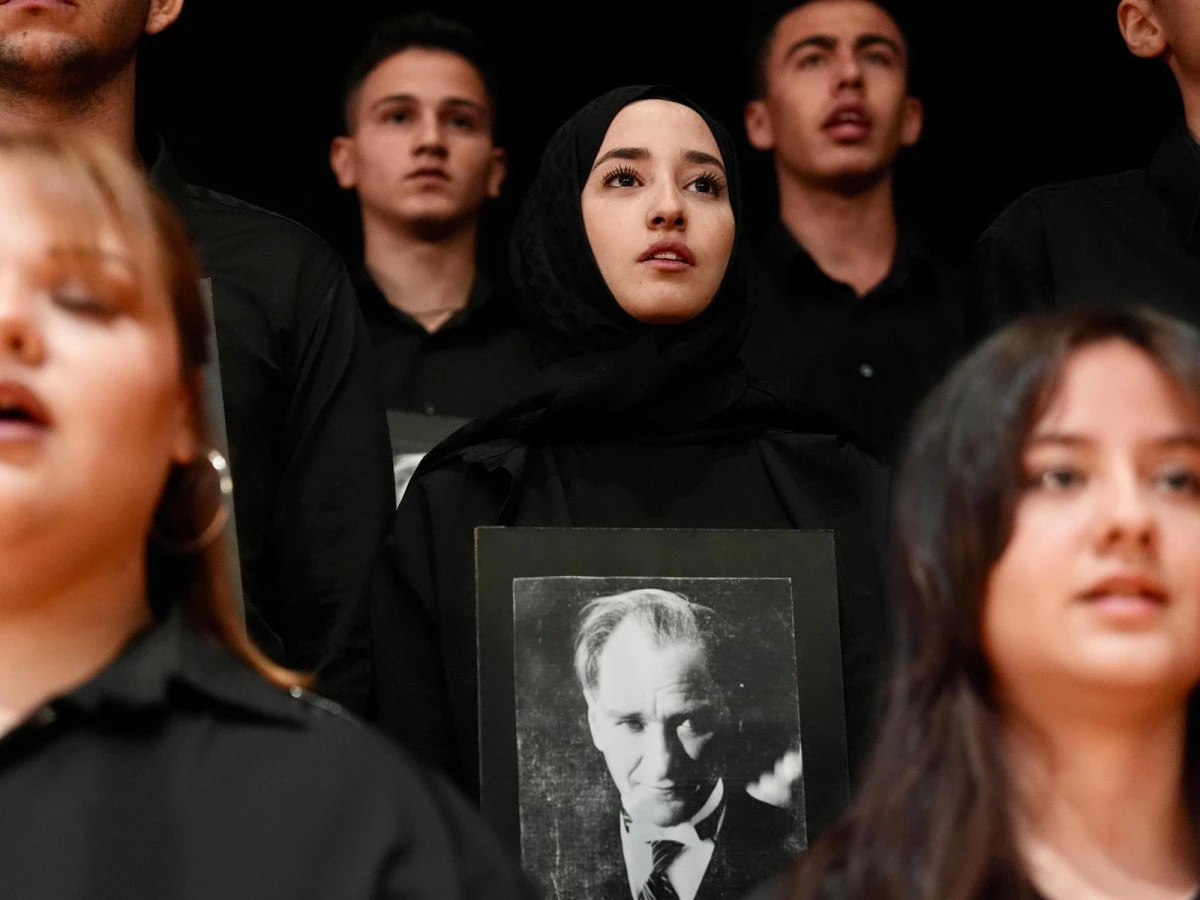 ŞEHİTKAMİL’DE ATATÜRK HÜZÜN, GURUR VE ÖZLEMLE ANILDI