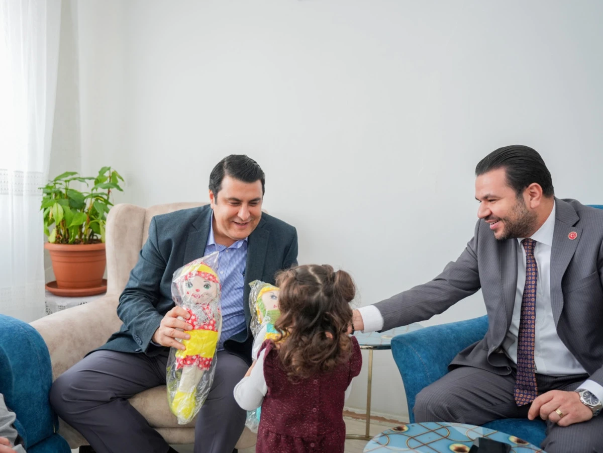 ŞEHİTKAMİL&rsquo;DEN İHTİYA&Ccedil; SAHİPLERİNE TEKERLEKLİ SANDALYE