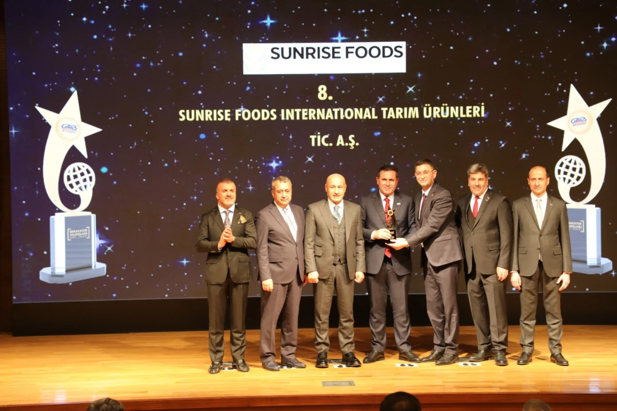 TİRYAKİ AGRO GRUBU&rsquo;NUN İKİ ŞİRKETİNE &ldquo;İHRACATIN YILDIZLARI&rdquo; &Ouml;D&Uuml;L&Uuml;