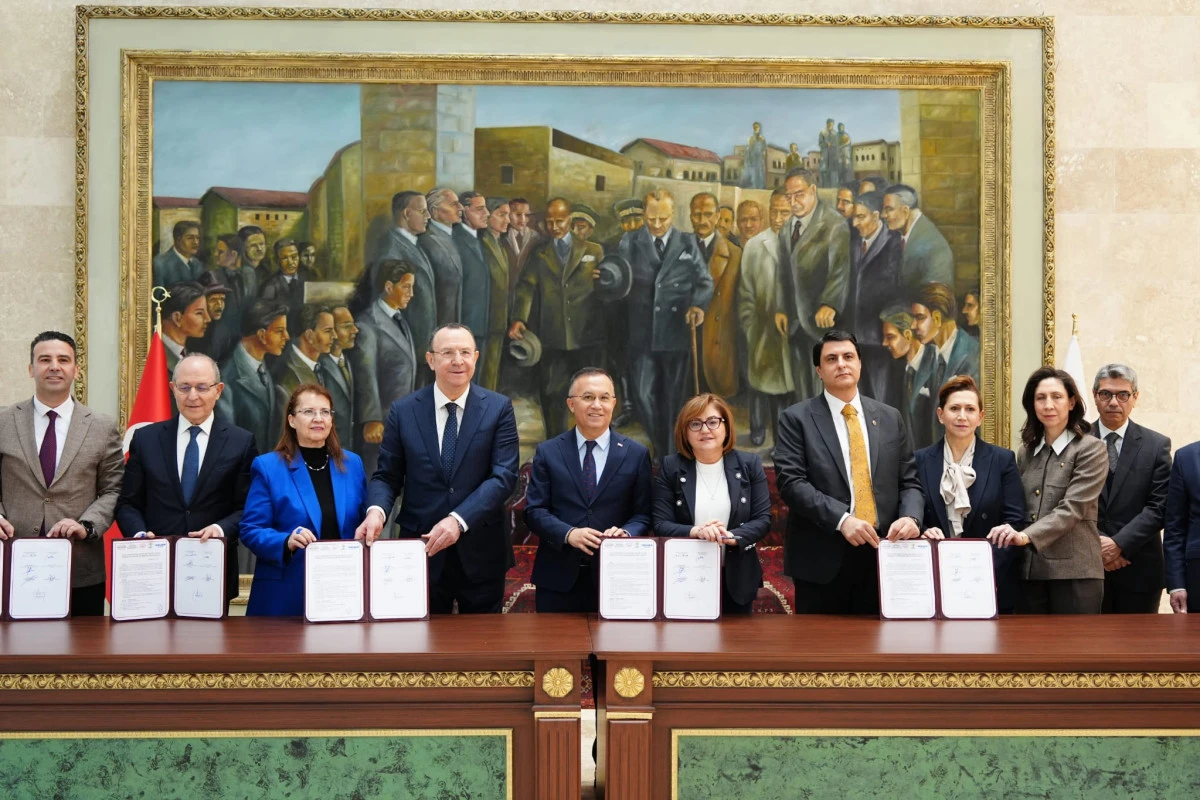 Top&ccedil;uoğlu Ailesinden Gaziantep&rsquo;te Engelsiz Yaşama G&uuml;&ccedil;l&uuml; Adım