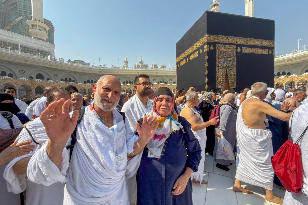 UMRE ZİYARETİNDE İKİNCİ KAFİLE YURDA DÖNDÜ